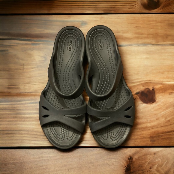 🐊CROCS Kelli Iconic Black Comfort Sandals! - Picture 7 of 8